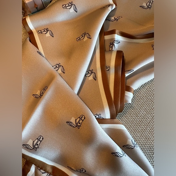 Satin Scarf/Twilly - Picture 3 of 3